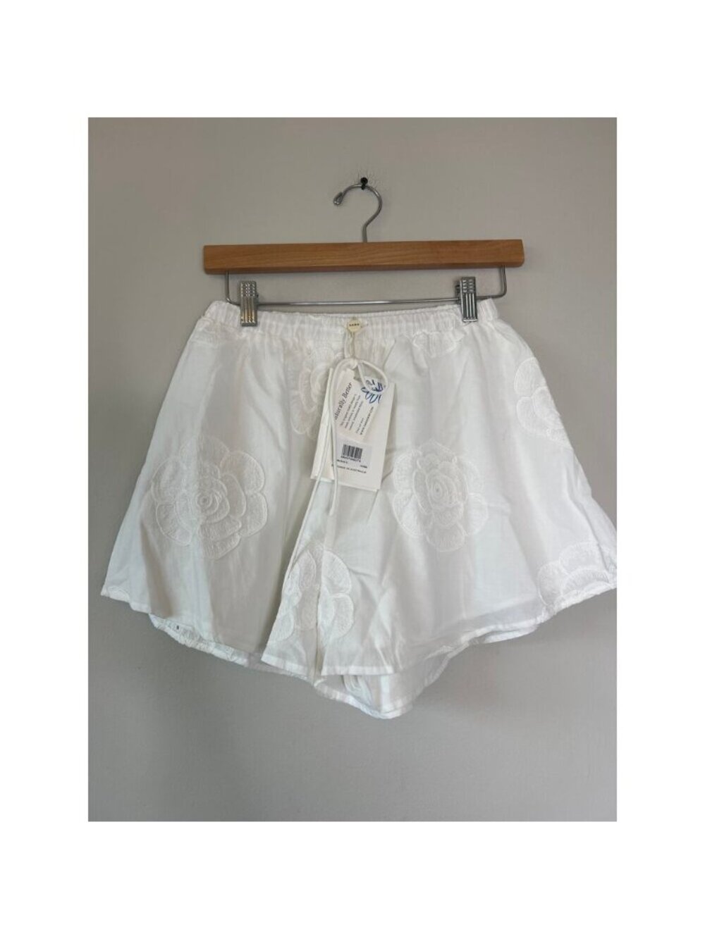 NWT SABO Marceline High Elasticated Waist Embroidered Short White Size: S - Picture 2 of 8